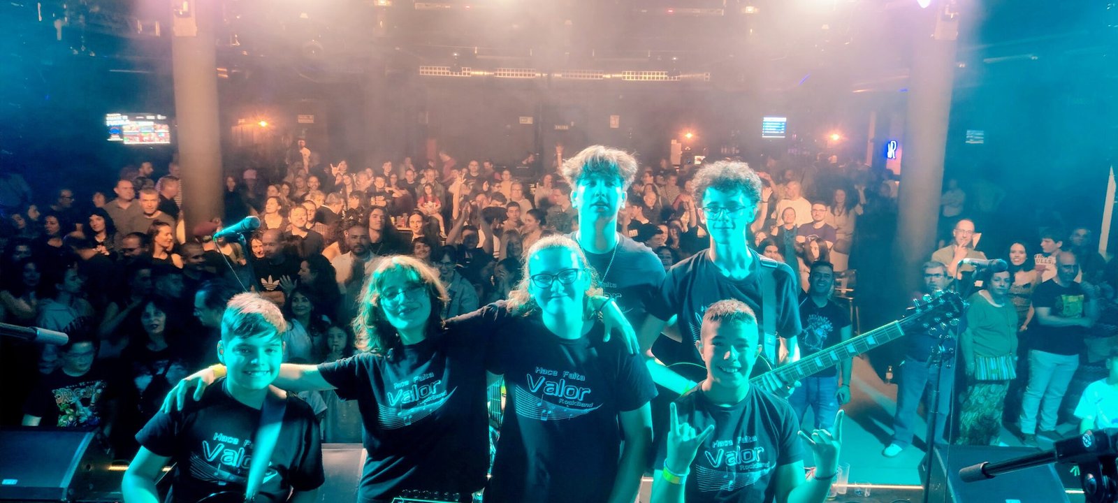 combo-hace-falta-valor